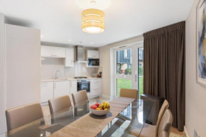 Modern 3BR Flat quick links to LDN & Heathrow